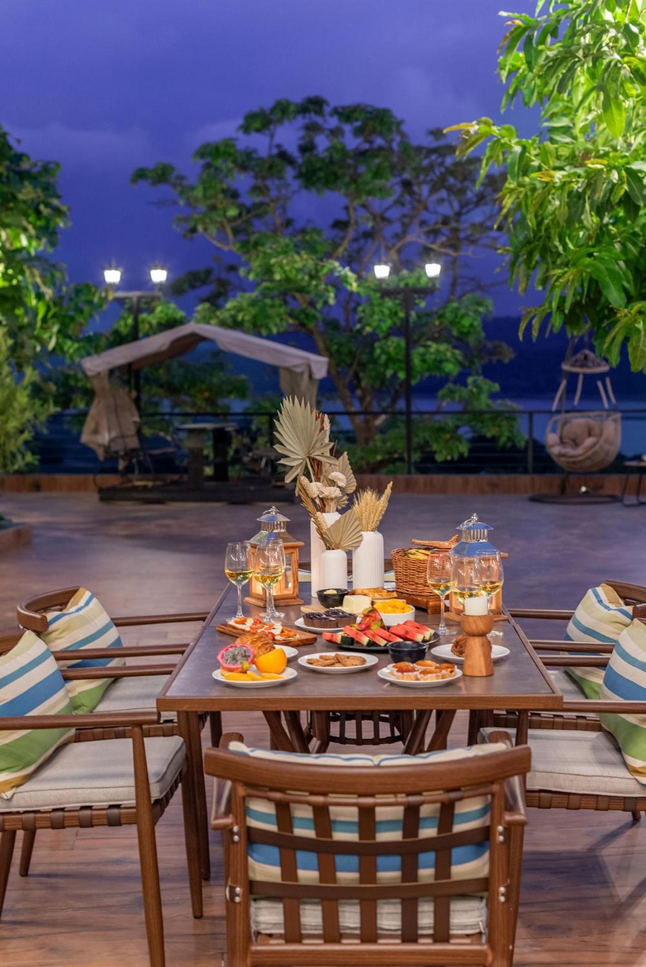 Stayvista At La Nirvana With Pool, Music Speaker & Indoor-Outdoor Game Лонавла Екстер'єр фото